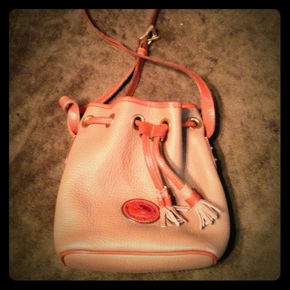 🎉sale🎉Vtg  Dooney and Bourke!!