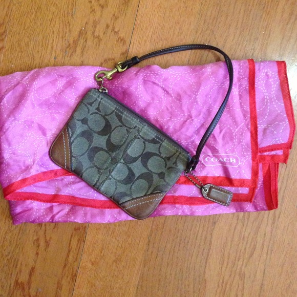 Authentic Coach bundle