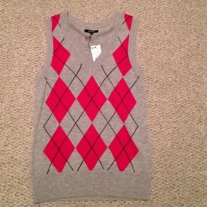 EXPRESS  sweater vest.