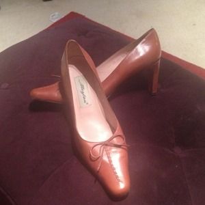 Mezlan Shoes - Mezlan Ladies Chic Pump Mezlan Shoes - Mezlan Ladies Chic Pump
