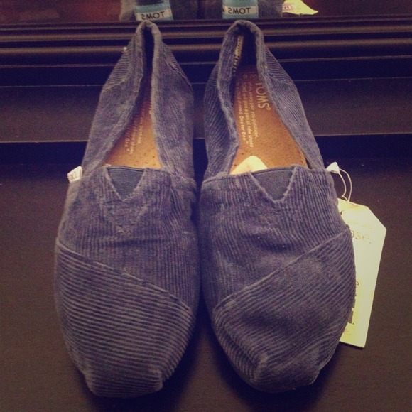 TOMS Shoes - Blue TOMS AUTHENTIC