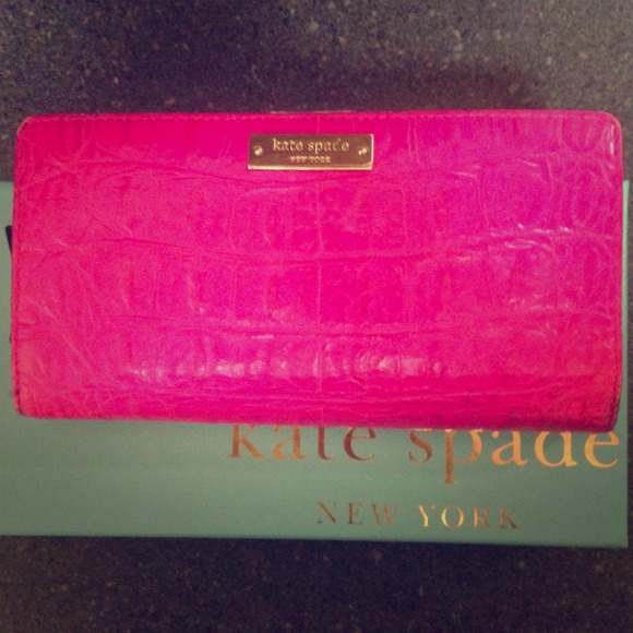 100% Authentic Kate Spade Pink Wallet