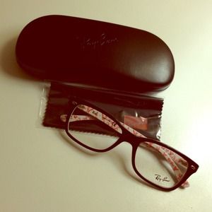 Brand New Ray Ban Glasses RB5228