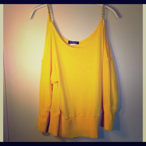 Mustard long sleeve with open shoulder