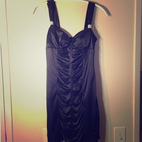 Silky body con dress