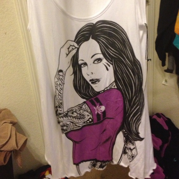 FATAL TANK TOP - Picture 1 of 1