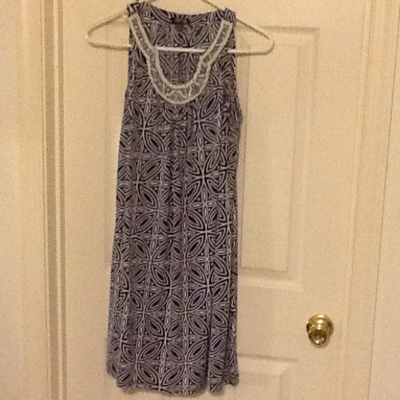 Dress - Picture 1 of 2