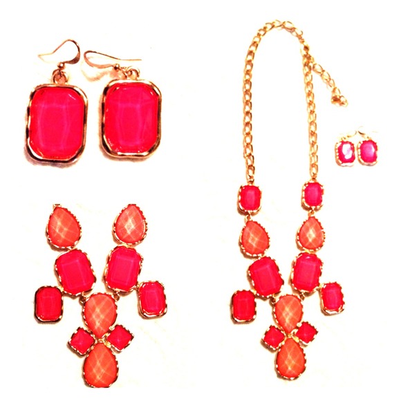 Pink and gold statement necklace & earring set