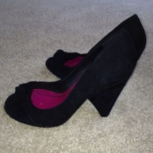 Reduced! Cute Black Heels