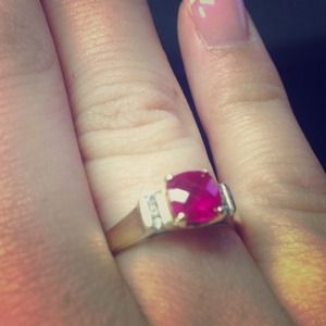 SOLD ‼️Ruby and Diamond ring