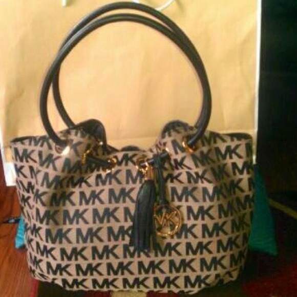 Brand new Michael kors