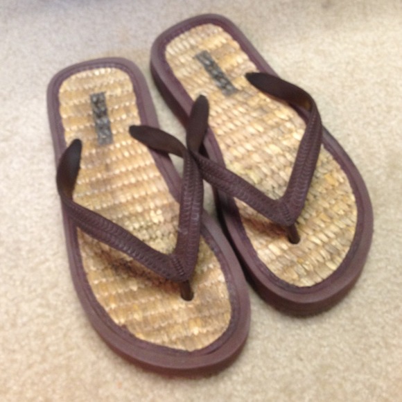 J Crew brown straw flip flop sandals