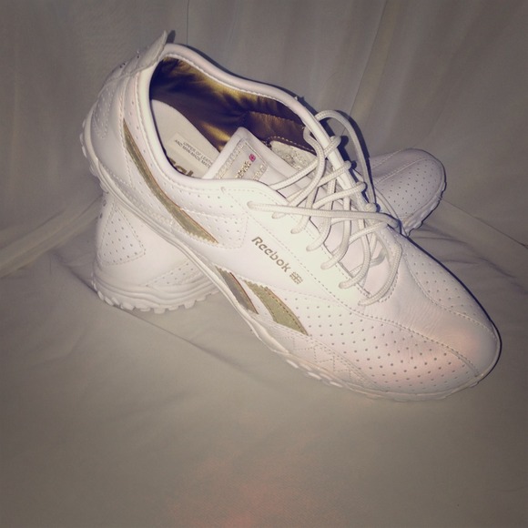 Reebok Classic Circa Gold Tennis Shoes, 8.5