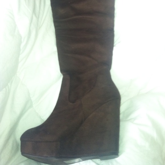 Black/brown suede over the knee boots