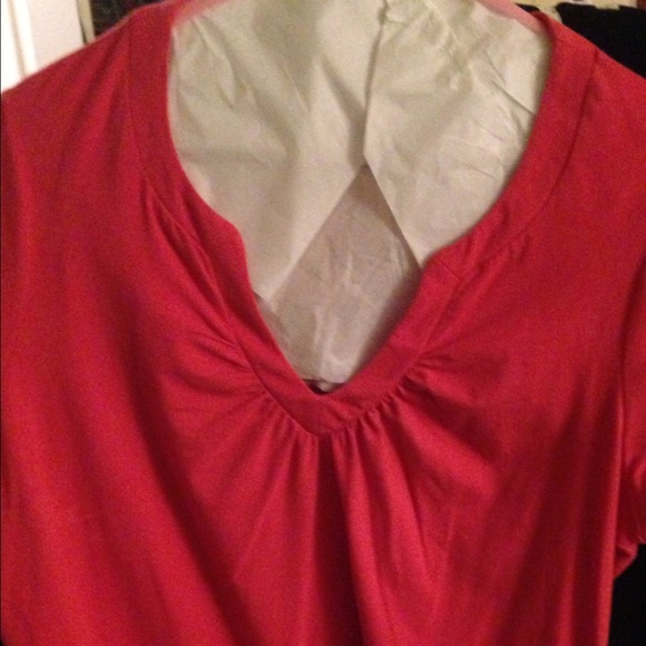 Ann Klein top- coral