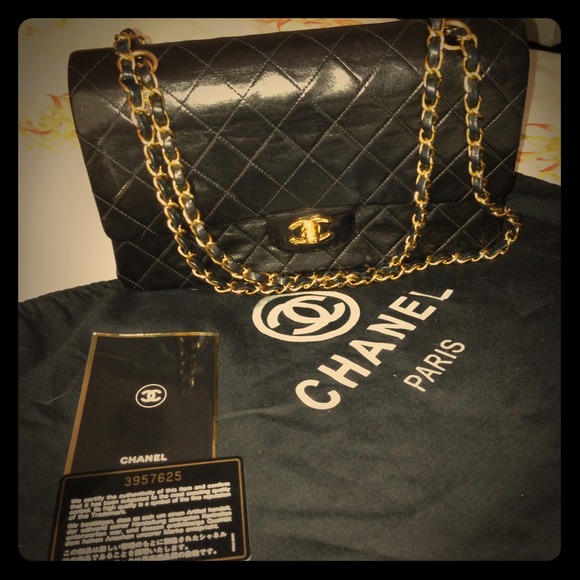 🎊✔SOLD✔🎊Authentic Chanel Vintage 2.55 Bag