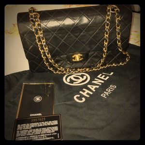 🎊✔SOLD✔🎊Authentic Chanel Vintage 2.55 Bag