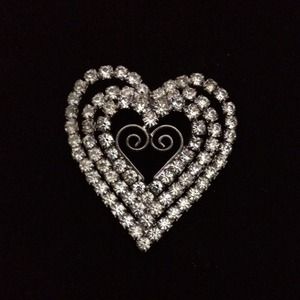 Cute heart pin