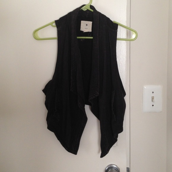 Ash gray soft vest