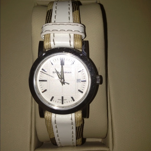 🚫SOLD🚫Burberry whatch(auth)