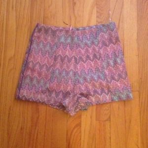 Pastel High-waisted shorts