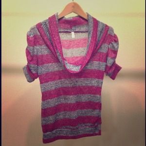 Grey and pink striped sweat top!
