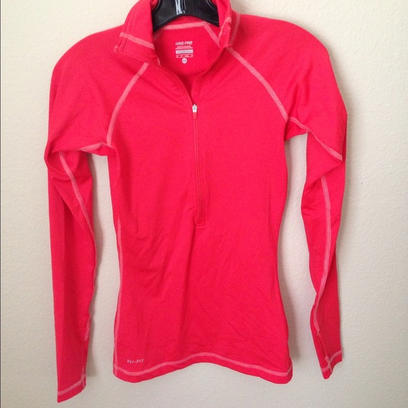 REDUCED NikePro L/S running tee, perfect condition - Picture 1 of 4