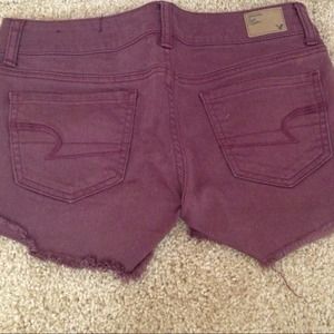 American Eagle shorts in burgundy color