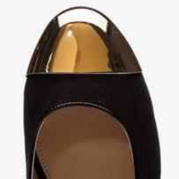 SOLD!! Forever 21 black ballet flats, size 9 - Picture 2 of 3