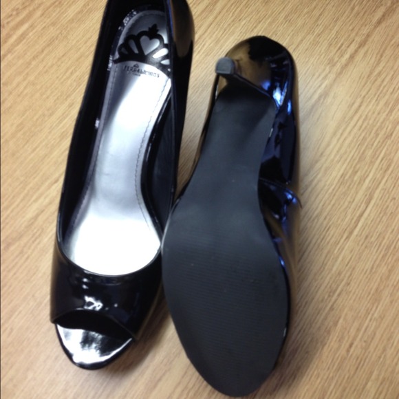 Fergalicious heels - Picture 4 of 4