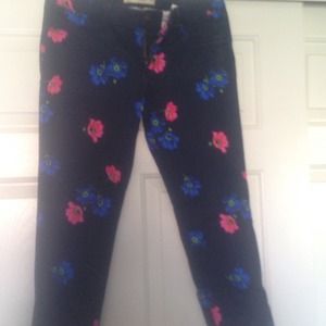 Flower Hollister pants