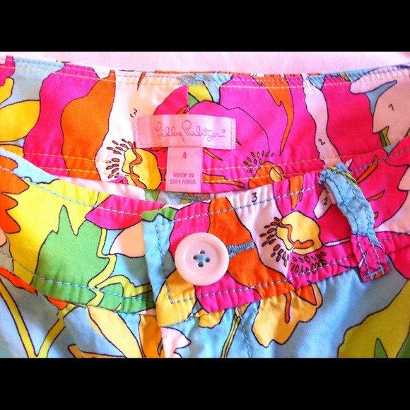 🚫❌BUNDLED❌🚫Lilly Pulitzer MultiColored Flower - Picture 2 of 3