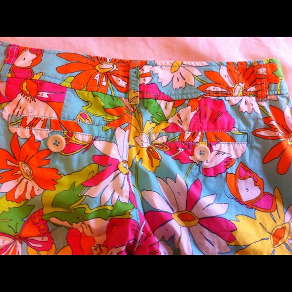 🚫❌BUNDLED❌🚫Lilly Pulitzer MultiColored Flower - Picture 3 of 3