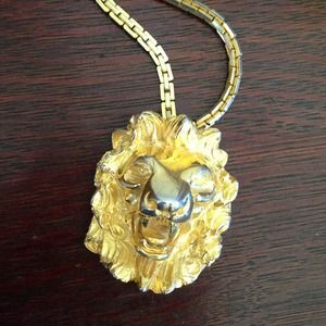 Vintage Anne Klein Lion head necklace