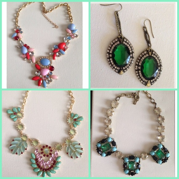 Jewelry - 3 necklaces and earrings bundle