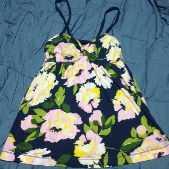 Really cute floral tank top from Abercrombie!