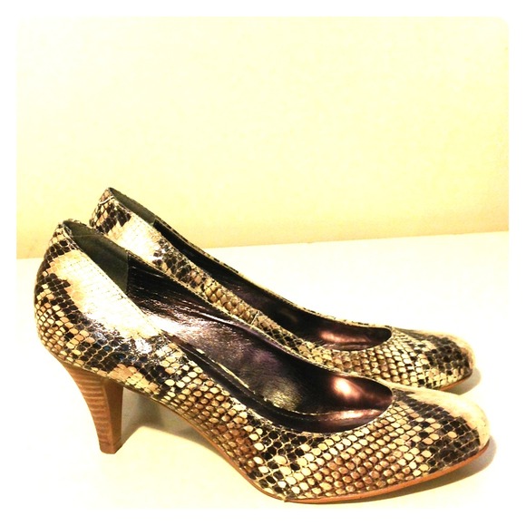 *** Sold in bundle*** Shoes