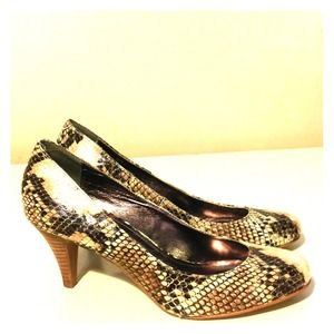 *** Sold in bundle*** Shoes