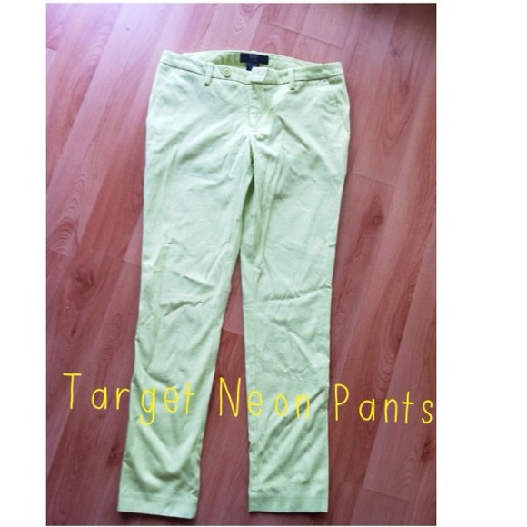 💙FREE GIFT💙 neon yellow target cropped pants