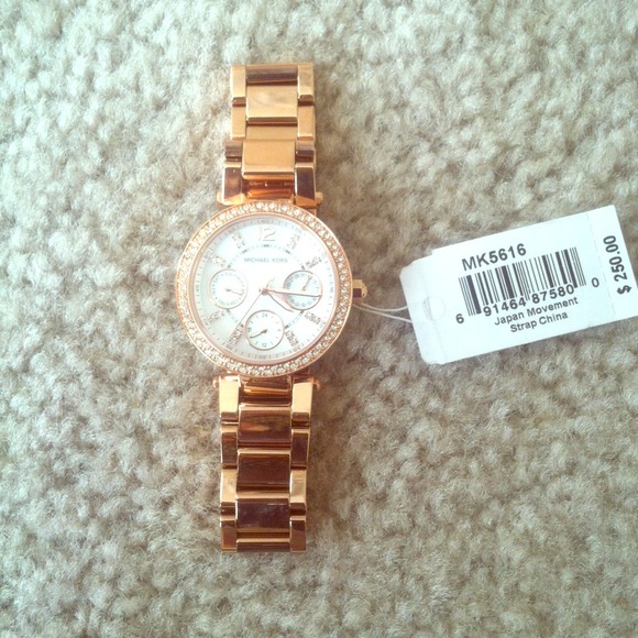!!!SOLD!!!NEW MICHAEL KORS WATCH