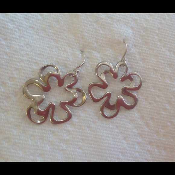 *SOLD* Sterling Silver Flower Earrings by Silpada