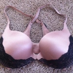 Victoria's Secret push up 38c