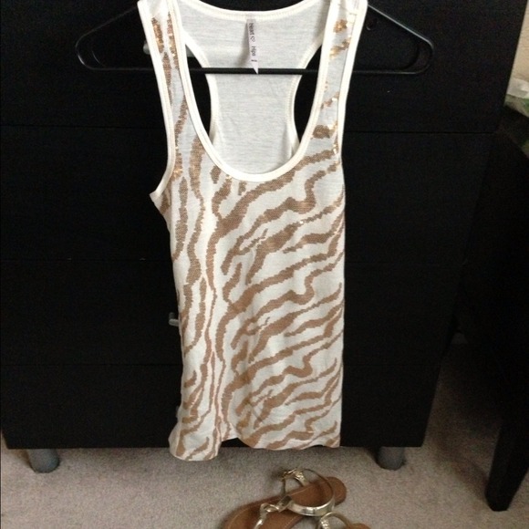 🚫Sold🚫Cute Tank