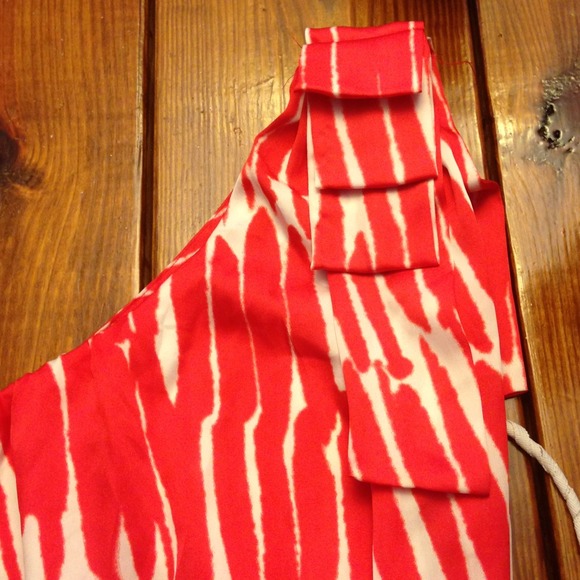 Famosa one should top! - Picture 2 of 3