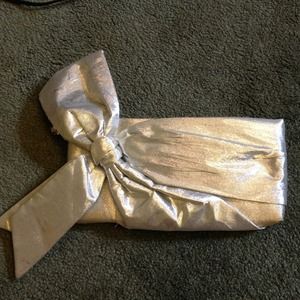 Steve Madden silver bow fancy clutch