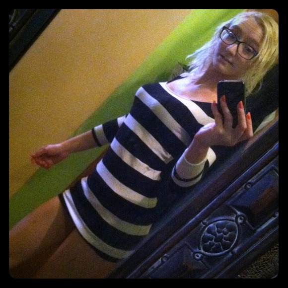 Forever 21 Black and White "Bodycon" Minidress - Picture 1 of 4