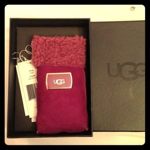 NWT UGG Australia "Jane" phone sleeve