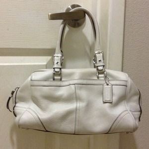 For eivet---Small Coach Carryall Satchel Purse