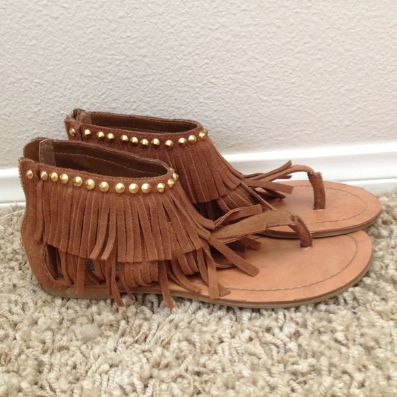Steve Madden Shoes - Steve Madden sandals !