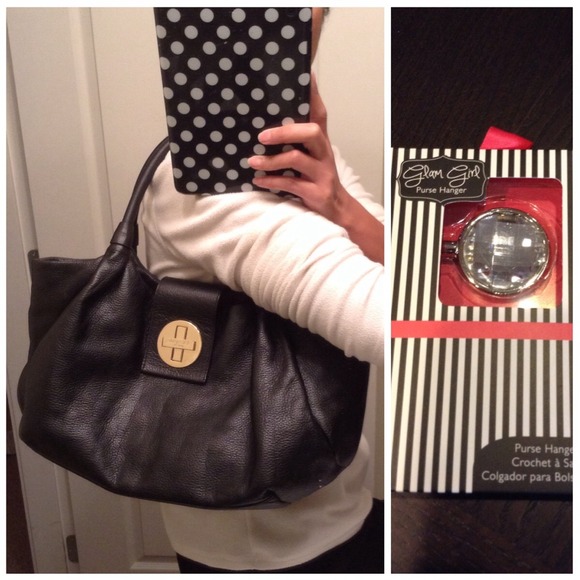 ❌SOLD LOCALLY❌Fabulous Kate Spade purse - Picture 2 of 4